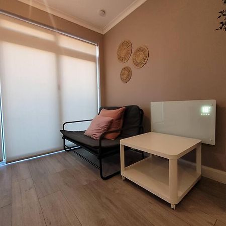 Cosy & Convenient Space Near M1, Em Airport & City Nottingham Buitenkant foto